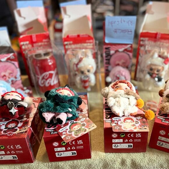 REPLICAS of Popular Plush Collectible Keychain Dolls- NEW, OPEN BOX - Picture 2 of 14